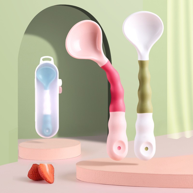 Twist the spoon to train the food spoon